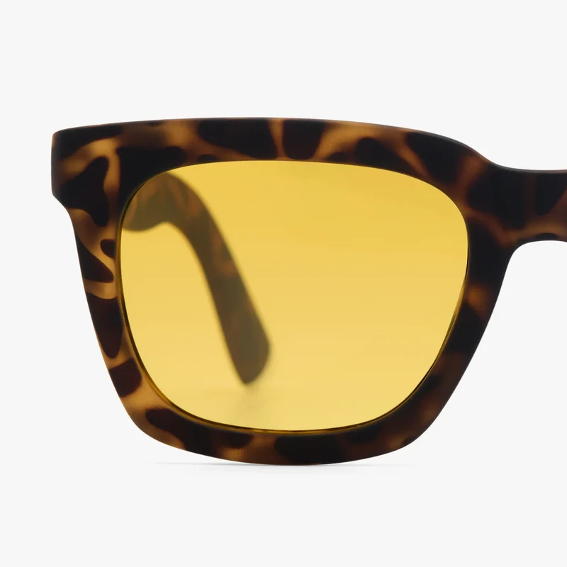 Max Matte Amber