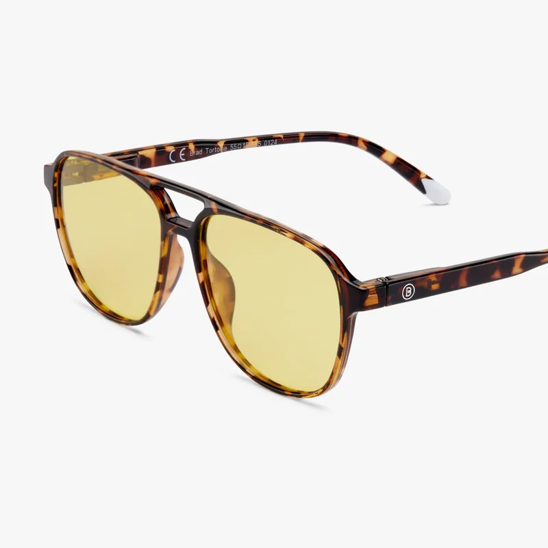 Brad Glossy Amber