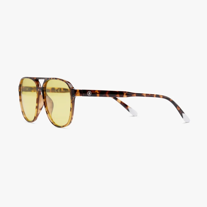 Brad Glossy Amber