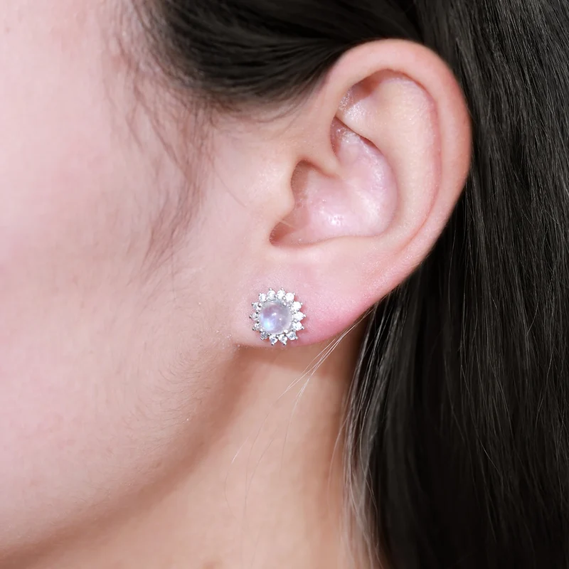 Vintage-style moonstone earrings small ear studs ear studs for women