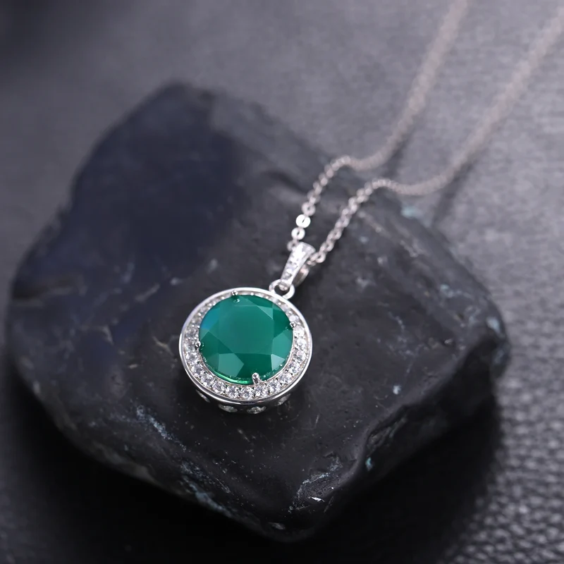 Green agate necklace vintage-style with a round green agate mother's day necklace