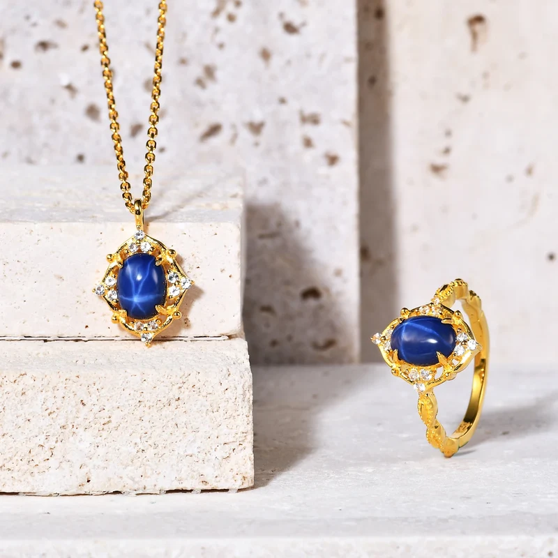 Blue star sapphire necklace in gold Art Deco momma necklace