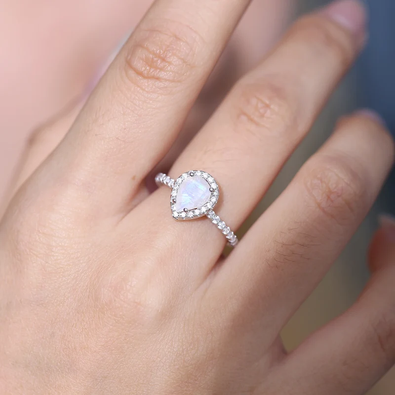Sterling silver and moonstone ring with a teardrop moonstone vintage style