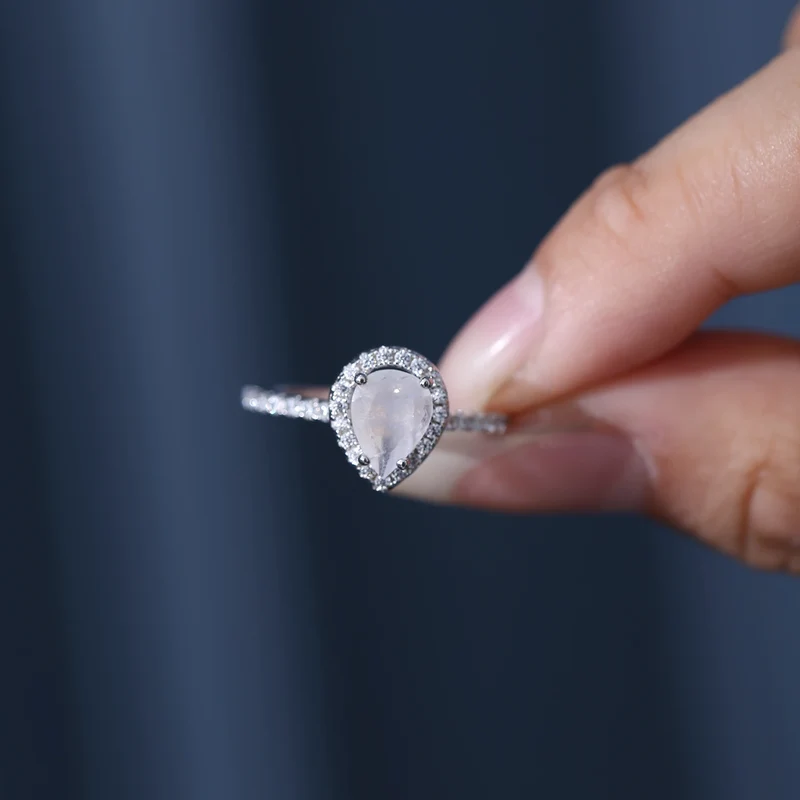 Sterling silver and moonstone ring with a teardrop moonstone vintage style