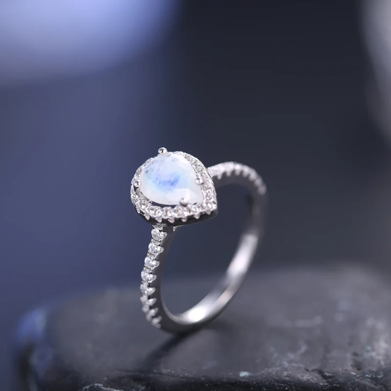 Sterling silver and moonstone ring with a teardrop moonstone vintage style
