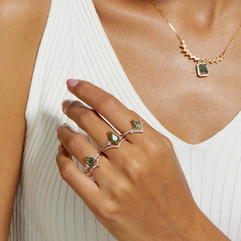 Moss agate ring set kite cut made of 925 sterling silver and natural moss agate