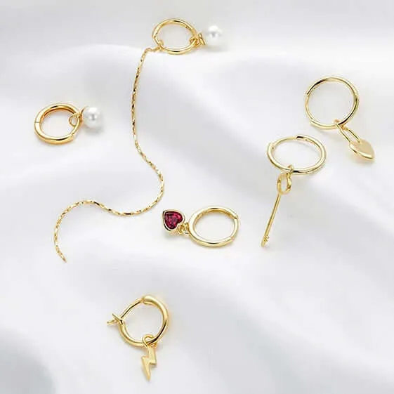 Pearl mono earring