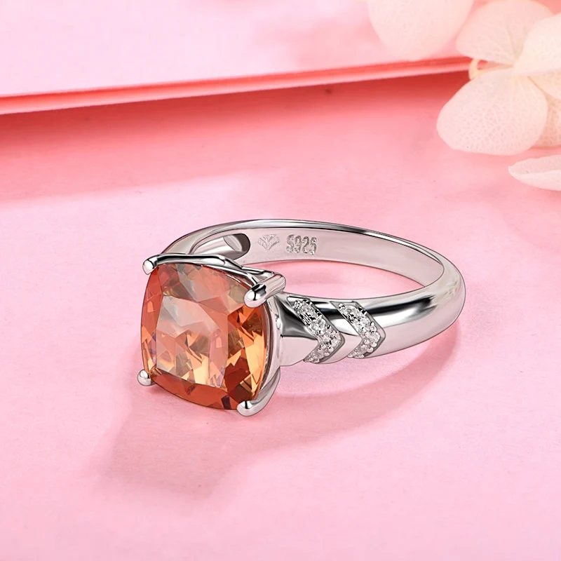 Zultanite ring color changing diaspore