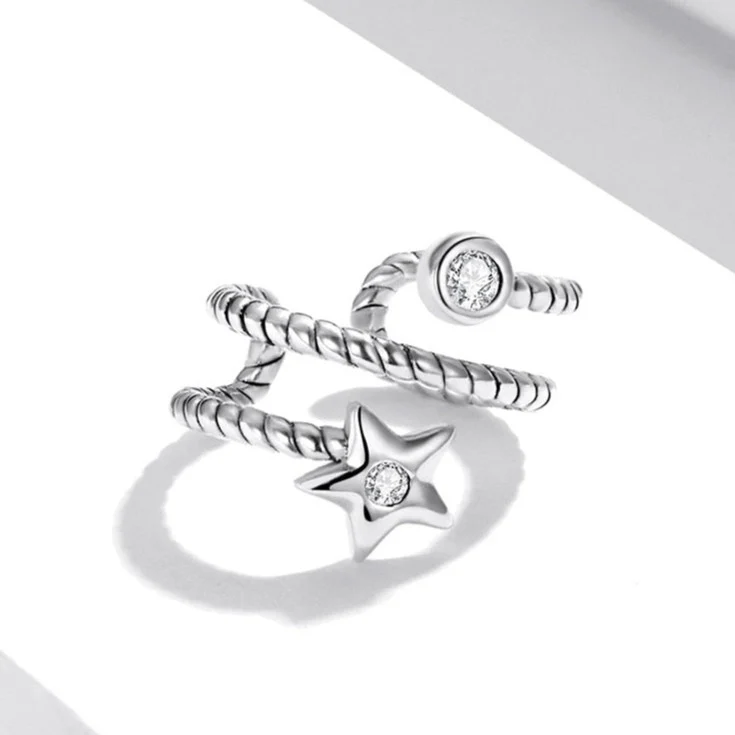 Ear cuff no piercing with a star in sterling silver