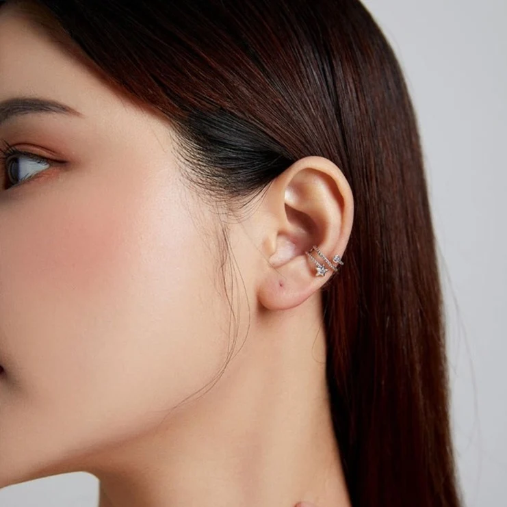Ear cuff no piercing with a star in sterling silver