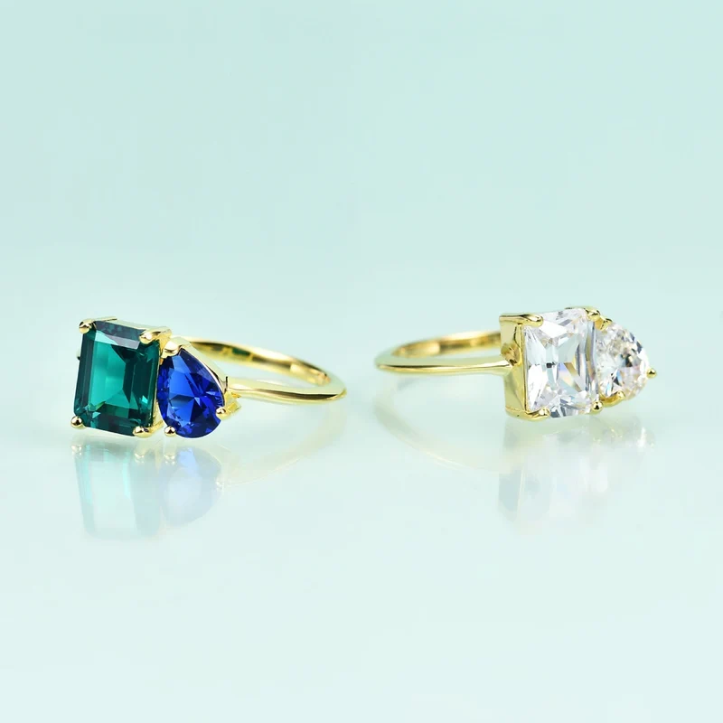 Moissanite toi et moi ring engagement ring