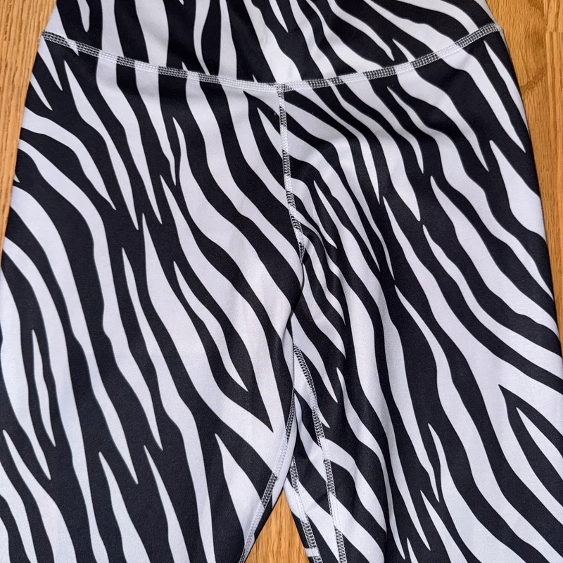 Dri-fit zebra print leggings