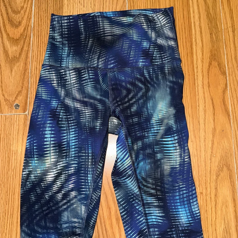 Lululemon wunder train high rise 28” foil shapeshifter