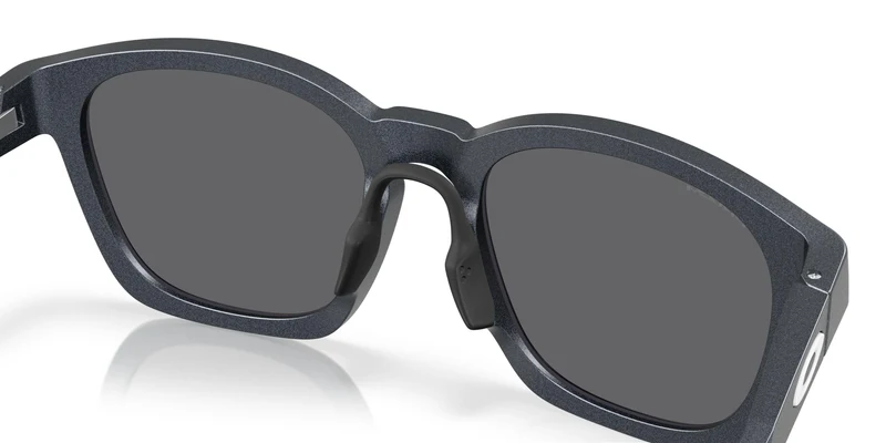 Oakley Shackle 9507D Sunglasses