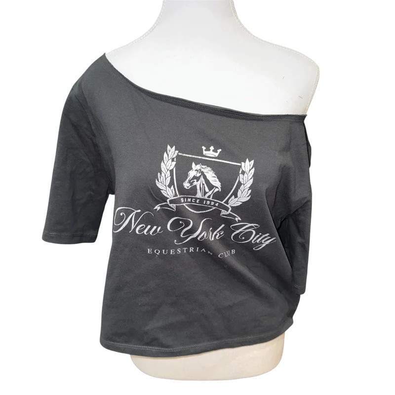 Off the shoulder tee