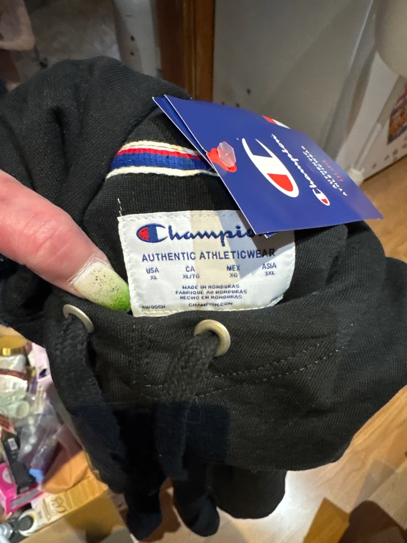 Men’s basic champion hoodie