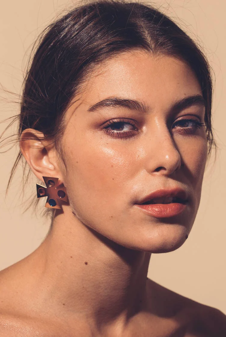 Boucles d'oreilles Nostra, émail multicolore