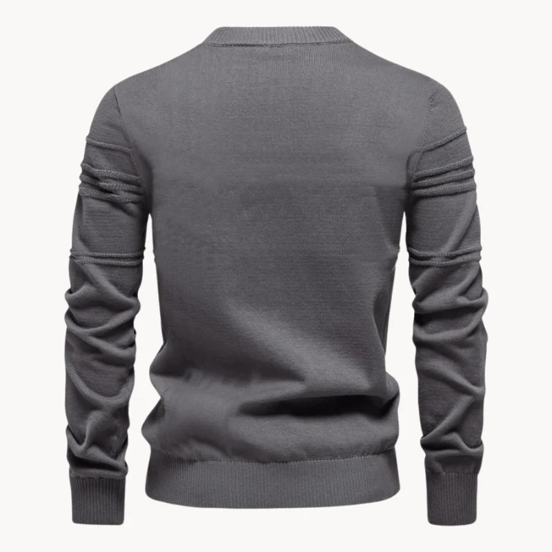 Élégant pull à carreaux