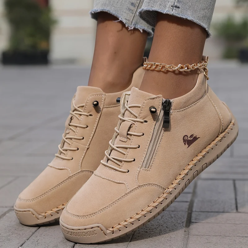 Chaussures orthopédiques avec soutien anatomique