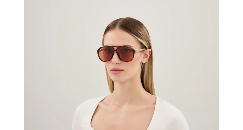 Alexander McQueen AM0586S 002 59