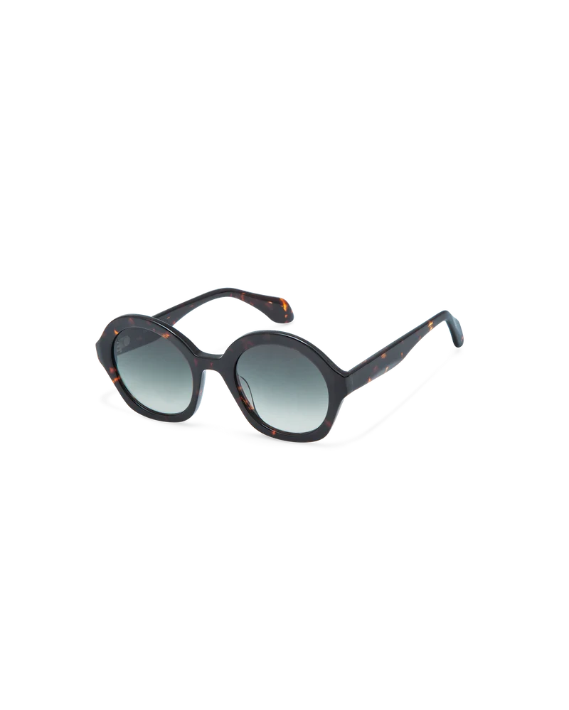 GigiStudios VARELLE 21 50